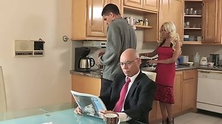 blonde,bruce venture,bukkake,cheating,cumshot,cute,family,hardcore,helly mae hellfire,housewife,kitchen,mature,old and young,stepmom,white,wife,